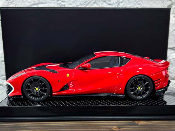 FERRARI 812 COMPETIZIONE RED/WHITE STRIPE / ФЕРРАРИ 812 КОМПЕТИЦИОНЕ КРАСНЫЙ-БЕЛЫЙ ПОЛОСА — фото 8
