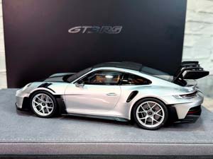 PORSCHE 911 (992) GT3 RS WEISSACH PACKAGE GT SILVER 1:18 & / ПОРШЕ 911 992 GT3 RS ПАКЕТ WEISSACH GT СЕРЕБРИСТЫЙ (ЛИМИТ 07/20) — фото 5