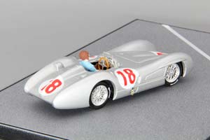 MERCEDES W196C G.P. ITALIA MONZA J.M.FANGIO + A.NEUBAUER 1955 SILVER — фото 2