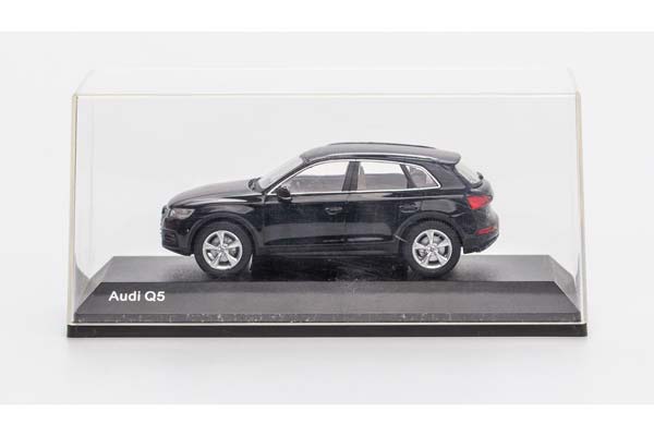 AUDI Q5 2016 BLACK / АУДИ Q5 2016 ЧЕРНЫЙ (ДЛИНА 15 СМ, БОКС МОЖЕТ ИМЕТЬ ПОВРЕЖДЕНИЯ, КАРТОННОЙ УПАКОВКИ НЕТ) — фото 6