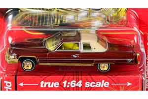 CADILLAC COUPE DEVILLE LOWRIDER 1976 КРАСНЫЙ С БЕЛЫМ И ЗОЛОТИСТЫМИ ДИСКАМИ (ДЛИНА МОДЕЛИ 6-10 СМ) — фото 4