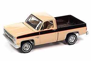 CHEVROLET SILVERADO 1985 TAN BODY WITH DARK BROWN SIDE STRIPES & BED (БЕЖЕВЫЙ С КОРИЧНЕВЫМ) (ДЛИНА МОДЕЛИ 6-10 СМ)