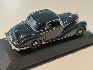 MERCEDES 300S COUPE СИНИЙ (БОКС МОЖЕТ ИМЕТЬ ПОТЕРТОСТИ ИЛИ ТРЕЩИНЫ) — фото 2