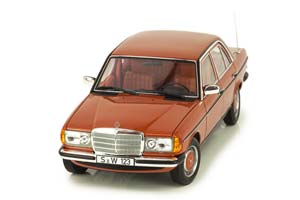MERCEDES W123 E200 E-CLASS LIMOUSINE 1980-1985 ENGLISH RED LIMITED EDITION 1000 PCS — фото 14