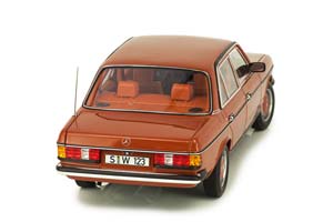 MERCEDES W123 E200 E-CLASS LIMOUSINE 1980-1985 ENGLISH RED LIMITED EDITION 1000 PCS — фото 15