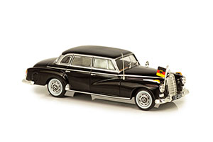 MERCEDES W189 300D KONRAD ADENAUER 1957-1962 BLACK — фото 3