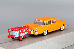 MERCEDES W111 220 SE КРАШ-ТЕСТ С РАКЕТНЫМ УСКОРИТЕЛЕМ — фото 2