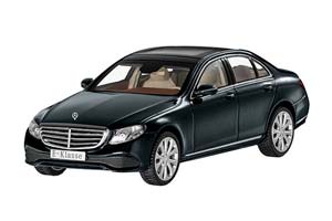 MERCEDES W213 E-CLASS LIMOUSINE-EXCLUSIVE 2016 GREEN METALLIC