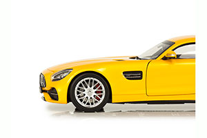 MERCEDES C190 AMG GT S COUPE (W190) YELLOW — фото 8