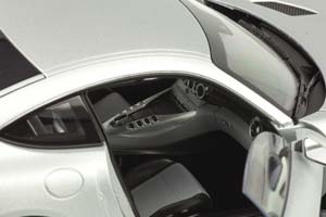 MERCEDES C190 GT-S DESIGNO 2017 IRIDIUM SILVER MAGNO — фото 6