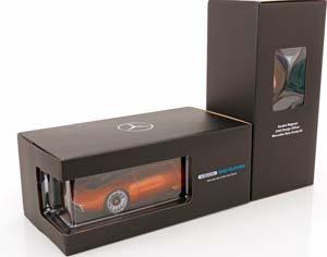 MERCEDES VISION ONE ELEVEN SET WITH FIGURINE 2023 ORANGE METALLIC/BLACK — фото 7