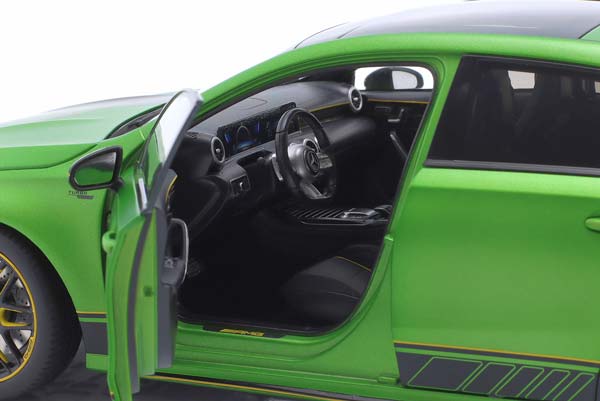 MERCEDES AMG A 45 S 4MATIC 2025 MATT-GREEN YELLOW BLACK — фото 6