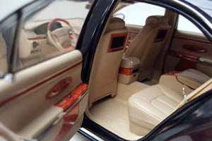 MAYBACH W240 57 2002-2012 BROWN/BLACK DEALER EDITION — фото 9
