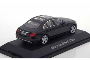 MERCEDES W213 E-CLASS SALOON AVANTGARDE 2017 OBSIDIAN BLACK — фото 2