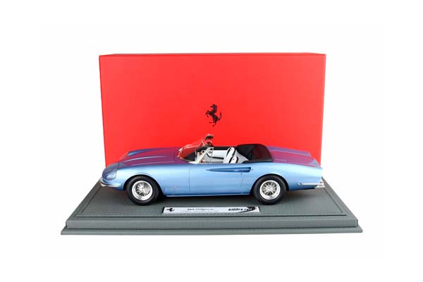 FERRARI 365 CALIFORNIA GENEVE MOTOR SHOW 1966 S/N 08347 METALLIC LIGHT BLUE / ФЕРРАРИ 365 КАЛИФОРНИА ГЕНЕВЕ МОТОР СХОВ 1966 С № 08347 1:18 ГОЛУБОЙ — фото 7