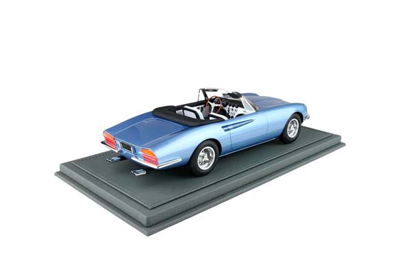 FERRARI 365 CALIFORNIA GENEVE MOTOR SHOW 1966 S/N 08347 METALLIC LIGHT BLUE / ФЕРРАРИ 365 КАЛИФОРНИА ГЕНЕВЕ МОТОР СХОВ 1966 С № 08347 1:18 ГОЛУБОЙ — фото 2