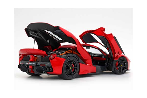 FERRARI LAFERRARI 2012 OPEN DIECAST ROSSO F1 2007 - LUXURY PACK AND DISPLAY CASE INCLUDED / ФЕРРАРИ ЛАФЕРРАРИ 2012 ОПЕН Ф1 2007 1:18 КРАСНЫЙ — фото 4