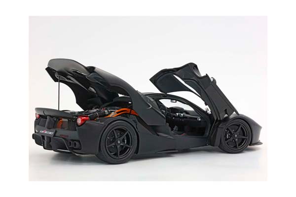 FERRARI LAFERRARI 2012 OPEN DIECAST - SPECIAL PACK MATT BLACK DISPLAY CASE INCLUDED / ФЕРРАРИ ЛАФЕРРАРИ 2012 ОПЕН 1:18 ЧЕРНЫЙ — фото 4