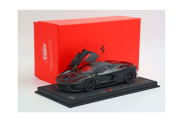 FERRARI LAFERRARI 2012 OPEN DIECAST - SPECIAL PACK MATT BLACK DISPLAY CASE INCLUDED / ФЕРРАРИ ЛАФЕРРАРИ 2012 ОПЕН 1:18 ЧЕРНЫЙ — фото 10