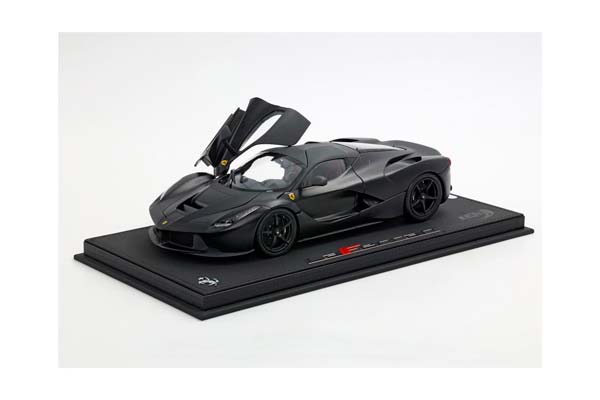 FERRARI LAFERRARI 2012 OPEN DIECAST - SPECIAL PACK MATT BLACK DISPLAY CASE INCLUDED / ФЕРРАРИ ЛАФЕРРАРИ 2012 ОПЕН 1:18 ЧЕРНЫЙ