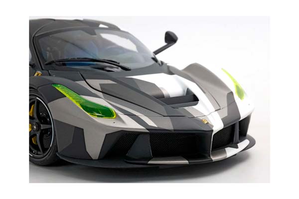 FERRARI LAFERRARI 2012 OPEN DIECAST - SPECIAL PACK CAMOUFLAGE DISPLAY CASE INCLUDED / ФЕРРАРИ ЛАФЕРРАРИ 2012 ОПЕН 1:18 — фото 8