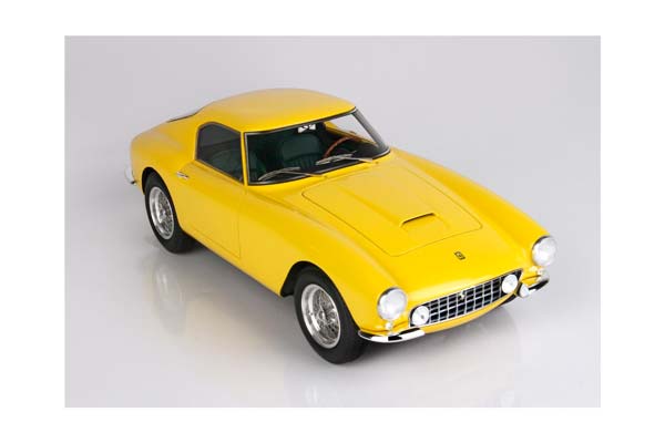 FERRARI 250 GT BERLINETTA PASSO CORTO YELLOW MODENA / ФЕРРАРИ 250 ГТ БЕРЛИНЕТТА ПАССО КОРТО 1:18 ЖЕЛТЫЙ — фото 4