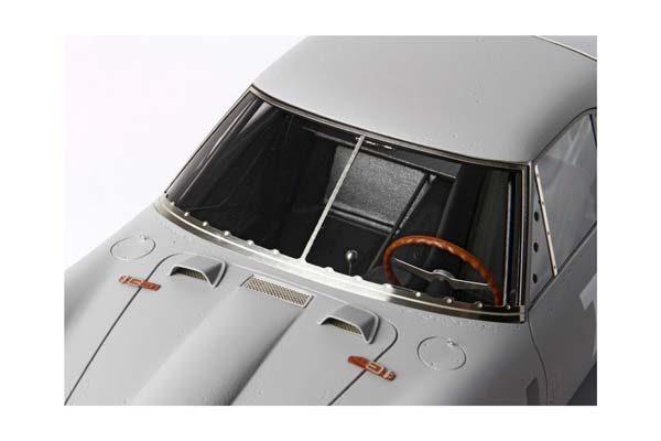 FERRARI 250 GTO TEST MONZA 1961 DRIVER WILLY MAIRESSE - STIRLING MOSS / ФЕРРАРИ 250 ГТО ТЕСТ МОНЗА 1961 ПИЛОТ ВИЛЛИ МАИРЕССЕ 1:18 — фото 4