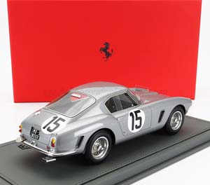 FERRARI 250 GT SWB 3.0L V12 TEAM A.G. WHITEHEAD #15 24H LE MANS (1960) GRAHAM WHITEHEAD - HENRY TAYLOR - CON VETRINA - WITH SHOWCASE, SILVER GREEN — фото 2