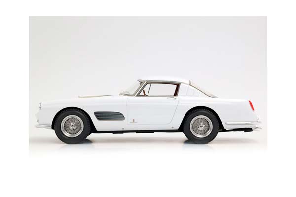 FERRARI 410 SUPERAMERICA SERIE III SN 1477 SA WHITE / ФЕРРАРИ 410 СУПЕРАМЕРИКА СЕРИЕ ИИИ СН 1477 СА 1:18 БЕЛЫЙ — фото 3