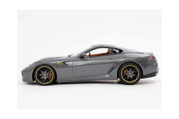 FERRARI 599 GTB FIORANO 2006 AUTOMATIC GEAR - MADE IN ITALY SILVERSTONE GREY CUOIO COLOR INTERIOR / ФЕРРАРИ 599 ГТБ 2006 АВТОМАТ 1:18 СЕРЫЙ — фото 5