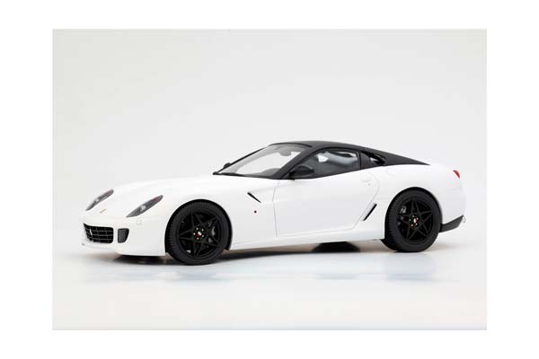 FERRARI 599 GTB FIORANO 2006 AUTOMATIC GEAR - MADE IN ITALY MATT WHITE / ФЕРРАРИ 599 ГТБ 2006 АВТОМАТ 1:18 БЕЛЫЙ — фото 7