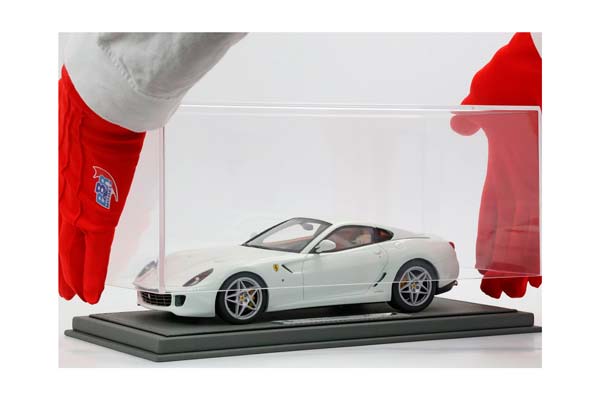 FERRARI 599 GTB FIORANO 2006 AUTOMATIC GEAR - MADE IN ITALY AVUS WHITE CUOIO COLOR INTERIOR / ФЕРРАРИ 599 ГТБ 2006 АВТОМАТ 1:18 БЕЛЫЙ — фото 2