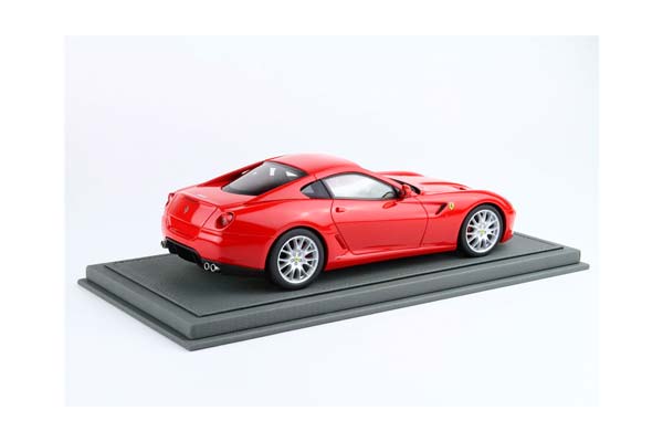 FERRARI 599 GTB FIORANO 2006 MANUAL GEAR - MADE IN ITALY RACE RED / ФЕРРАРИ 599 ГТБ 2006 МЕХАНИКА 1:18 КРАСНЫЙ — фото 2