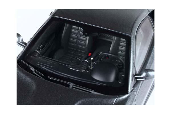 FERRARI 599 GTB FIORANO 2006 MANUAL GEAR - MADE IN ITALY SILVERSTONE GREY / ФЕРРАРИ 599 ГТБ 2006 МЕХАНИКА 1:18 СЕРЫЙ — фото 6