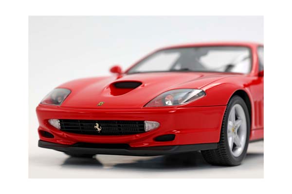 FERRARI 550 MARANELLO 1996 - MADE IN ITALY ROSSO CORSA - BLACK / ФЕРРАРИ 550 МАРАНЕЛЛО 1996 1:18 КРАСНЫЙ — фото 8