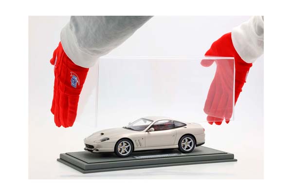 FERRARI 550 MARANELLO 1996 - MADE IN ITALY GRIGIO INGRID - BORDEAUX / ФЕРРАРИ 550 МАРАНЕЛЛО 1996 1:18 БОРДОВЫЙ — фото 2