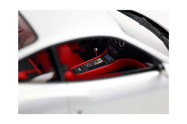 FERRARI 550 MARANELLO 1996 EX SCHUMACHER - MADE IN ITALY ARGENTO NURBURGRING - RED / ФЕРРАРИ 550 МАРАНЕЛЛО 1996 ЕКС СКХУМАКХЕР 1:18 КРАСНЫЙ — фото 6