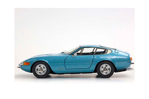 FERRARI 365 GTB/4 DAYTONA METALLIC LIGHT BLUE / ФЕРРАРИ 365 ГТБ 4 ДАЙТОНА МЕТАЛЛИК ЛИГХТ 1:43 ГОЛУБОЙ — фото 6