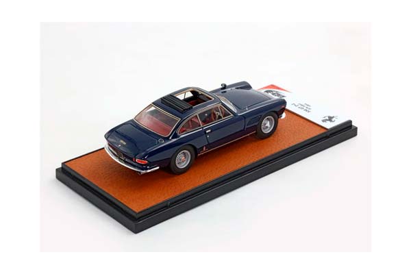 FERRARI 330 GT 2+2 TWINLIGHT AND OPEN ROOF BLU SCURO AND RED INTERIOR S/N 5863 / ФЕРРАРИ 330 ГТ 2+2 ТВИНЛИГХТ ОТКРЫТАЯ КРЫША СКУРО САЛОН С 1:43 КРАСНЫЙ — фото 3