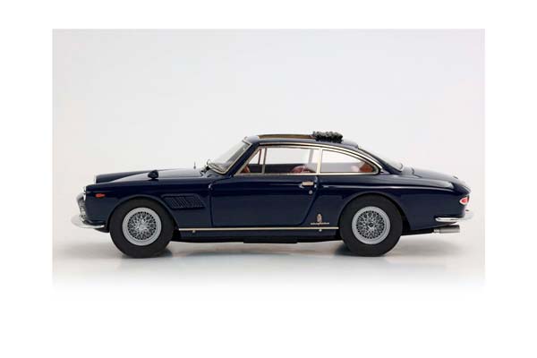 FERRARI 330 GT 2+2 TWINLIGHT AND OPEN ROOF BLU SCURO AND RED INTERIOR S/N 5863 / ФЕРРАРИ 330 ГТ 2+2 ТВИНЛИГХТ ОТКРЫТАЯ КРЫША СКУРО САЛОН С 1:43 КРАСНЫЙ — фото 5