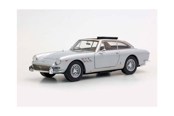 FERRARI 330 GT 2+2 SINGLE LIGHT AND OPEN ROOF SILVER AND BLACK INTERIOR S/N 8267 / ФЕРРАРИ 330 ГТ 2+2 СИНГЛЕ ЛИГХТ ОТКРЫТАЯ КРЫША САЛОН С 1:43 СЕРЕБРИСТЫЙ — фото 4