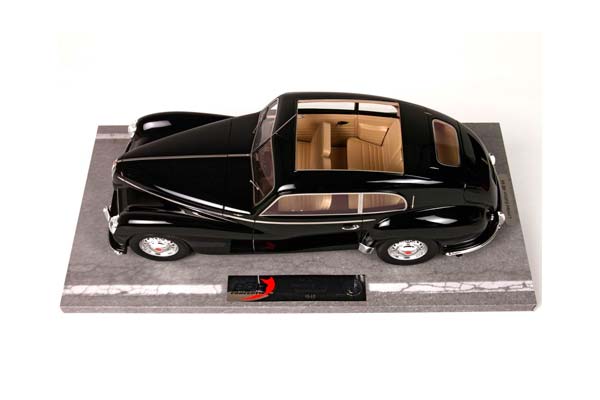 ALFA ROMEO FRECCIA D ORO GLOSS BLACK / АЛЬФА РОМЕО ФРЕЧЧА Д ГЛОСС 1:18 ЧЕРНЫЙ — фото 5