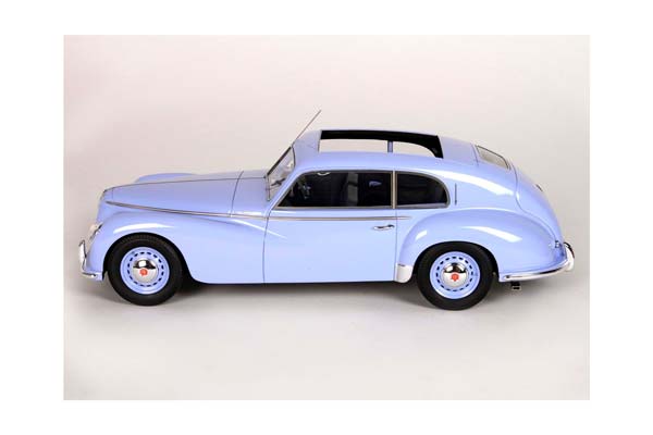 ALFA ROMEO FRECCIA D ORO 1949 SLIDING ROOF / АЛЬФА РОМЕО ФРЕЧЧА Д 1949 СЛИДИНГ РООФ 1:18 ЗОЛОТОЙ — фото 8