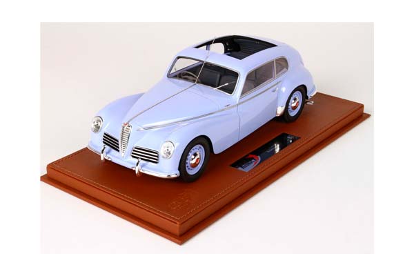 ALFA ROMEO FRECCIA D ORO 1949 SLIDING ROOF / АЛЬФА РОМЕО ФРЕЧЧА Д 1949 СЛИДИНГ РООФ 1:18 ЗОЛОТОЙ