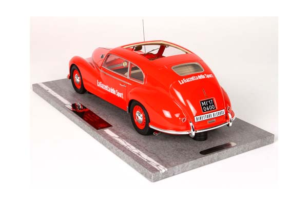 ALFA ROMEO FRECCIA D ORO AMMIRAGLIA GIRO D ITALIA / АЛЬФА РОМЕО ФРЕЧЧА Д АММИРАГЛИА ГИРО Д ИТАЛИА 1:18 ЗОЛОТОЙ — фото 4