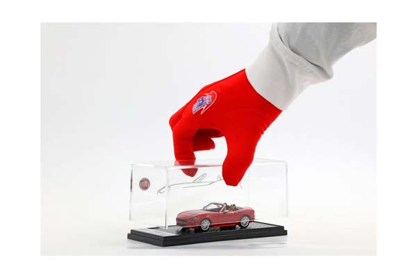 FIAT 124 SPIDER ROSSO PASSIONE WITH PRINTED CASE WITH THE CAR SHAPE / ФИАТ 124 СПАЙДЕР ПАССИОНЕ ПРИНТЕД КАСЕ КАР СХАПЕ 1:43 КРАСНЫЙ — фото 2