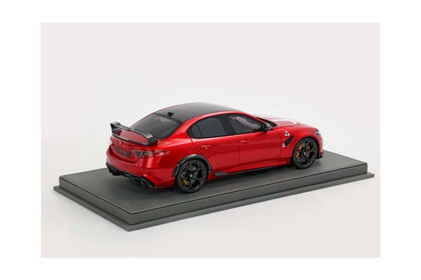 ALFA ROMEO GIULIA GTA ROSSO GTA WITH LOGO ALFA ROMEO AND REAR SPOILER / АЛЬФА РОМЕО ДЖУЛИЯ ГТА ГТА ЛОГО АЛЬФА РОМЕО РЕАР СПОИЛЕР 1:18 КРАСНЫЙ — фото 3