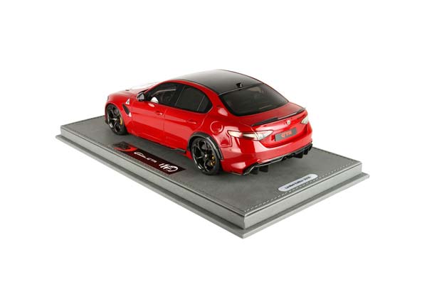 ALFA ROMEO GIULIA GTA SPECIAL VERSION RED COMPETIZIONE / АЛЬФА РОМЕО ДЖУЛИЯ ГТА СПЕКИАЛ ВЕРСИОН КОМПЕТИЦИОНЕ 1:18 КРАСНЫЙ — фото 2