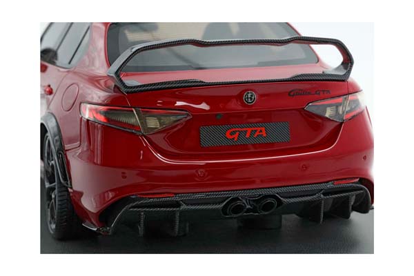 ALFA ROMEO GIULIA GTA SPECIAL VERSION RED COMPETIZIONE - ALFA ROMEO LOGO AND REAR SPOILER / АЛЬФА РОМЕО ДЖУЛИЯ ГТА СПЕКИАЛ ВЕРСИОН КОМПЕТИЦИОНЕ 1:18 КРАСНЫЙ — фото 5
