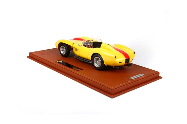 FERRARI 250 TESTAROSSA 1957 YELLOW / ФЕРРАРИ 250 ТЕСТАРОССА 1957 1:18 ЖЕЛТЫЙ — фото 2